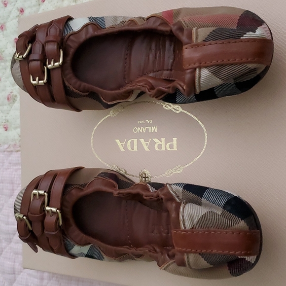 Burberry ballet flat shoes nova check plaid buckled Leather 36 6 - Picture 3 of 9